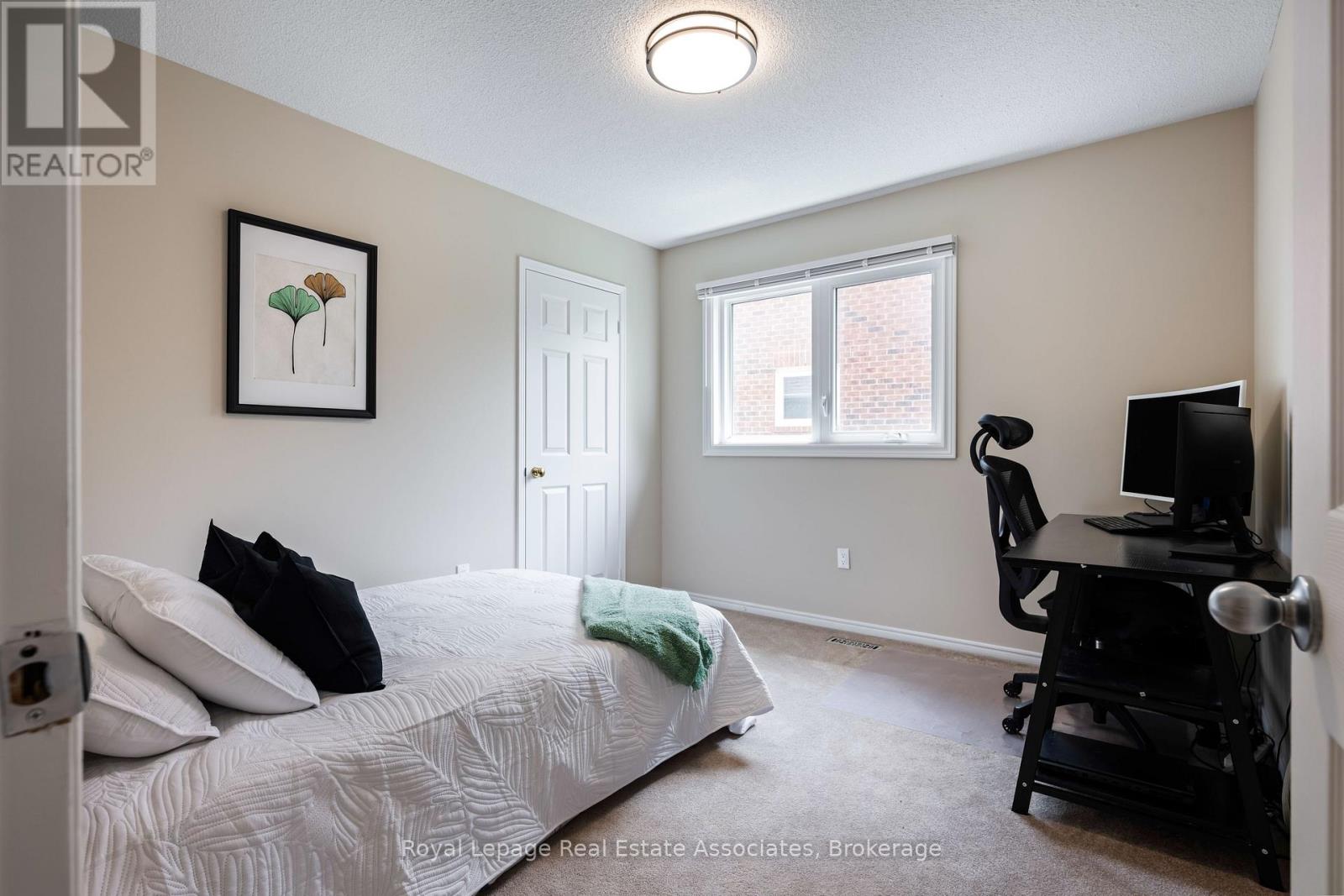 7 Nixon Crescent, Halton Hills, Ontario  L7G 5K4 - Photo 25 - W13174592