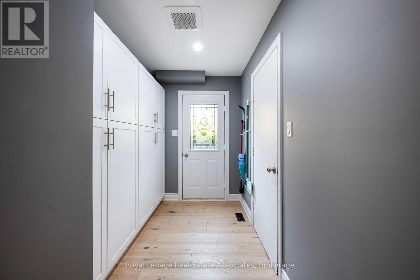 7 Nixon Crescent, Halton Hills, Ontario  L7G 5K4 - Photo 42 - W13174592
