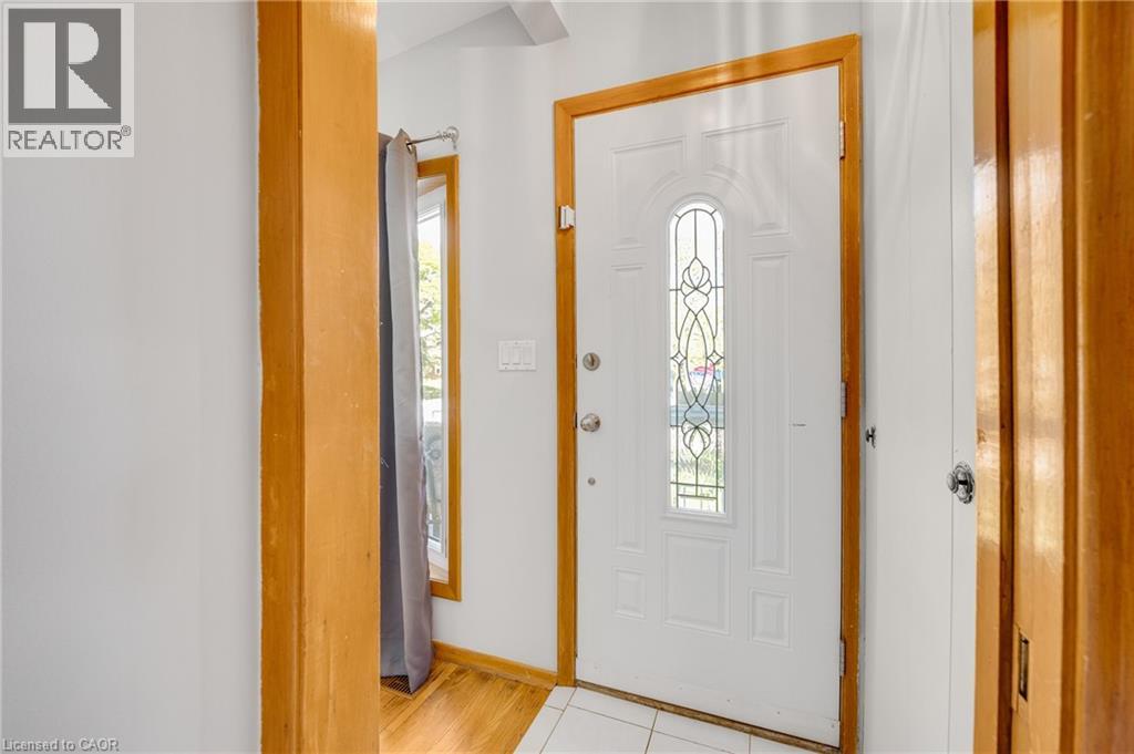 3 Tanager Court, Hamilton, Ontario  L9A 2M2 - Photo 5 - 40829202