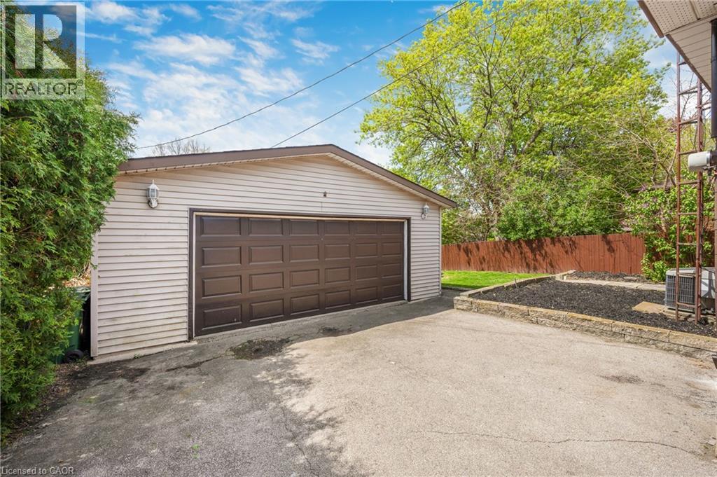 3 Tanager Court, Hamilton, Ontario  L9A 2M2 - Photo 27 - 40829202