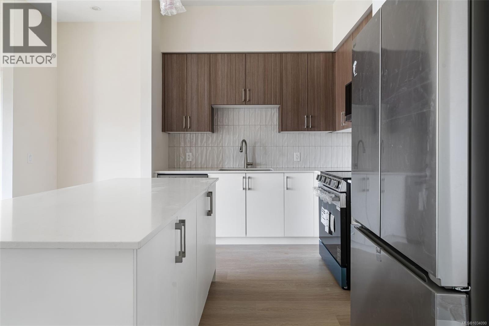 610 777 Station Ave, Langford, British Columbia