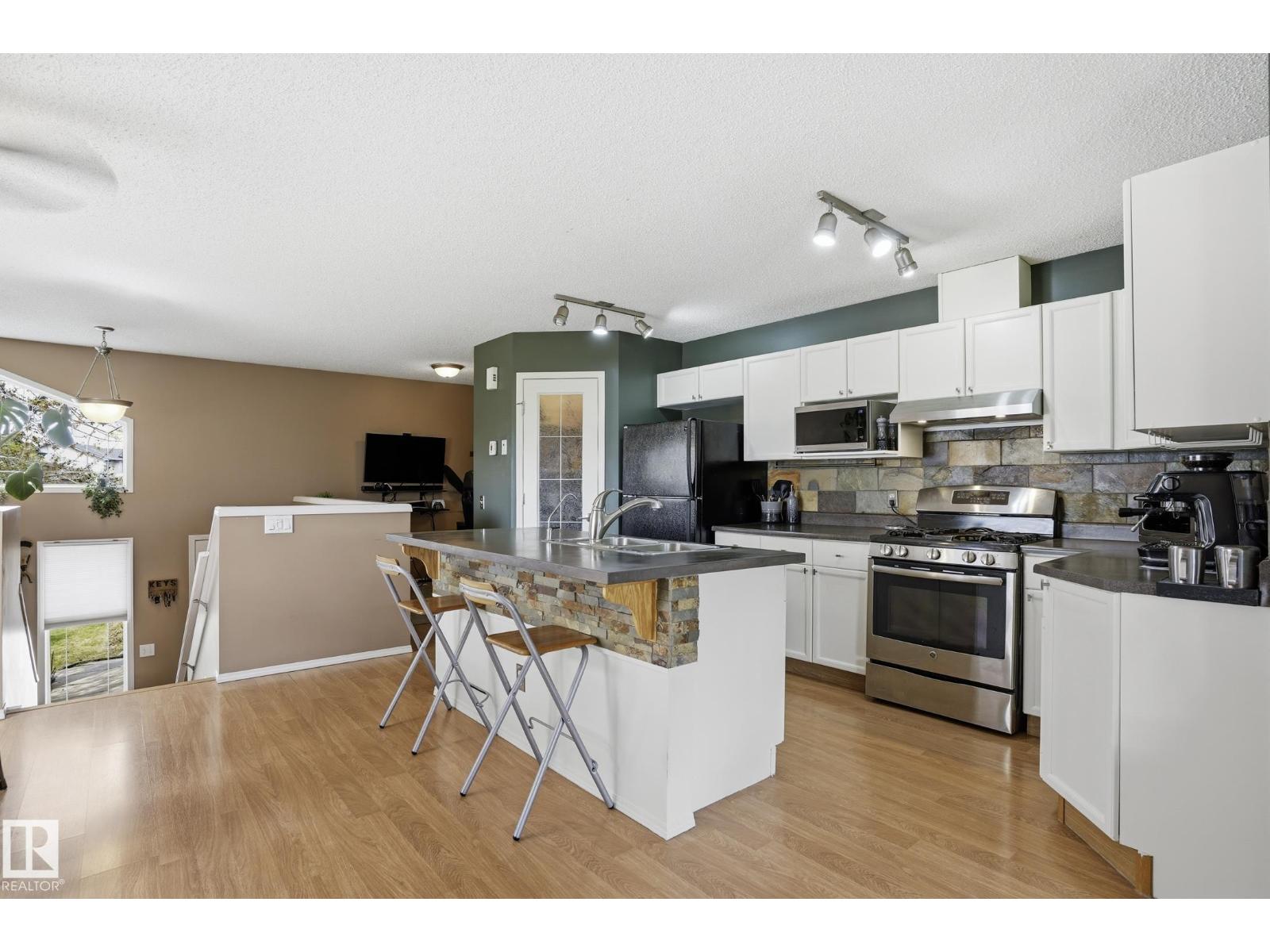 14017 156 Av NW, Edmonton, Alberta  T6V 1T3 - Photo 8 - E4489438