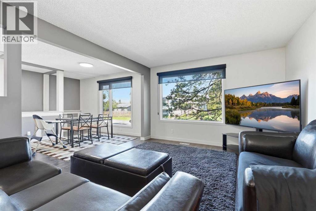 1420 Marlyn Way NE, Calgary, Alberta  T2A 3K1 - Photo 3 - A2312911