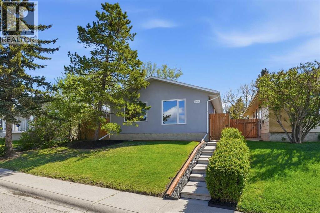 1420 Marlyn Way NE, Calgary, Alberta  T2A 3K1 - Photo 1 - A2312911
