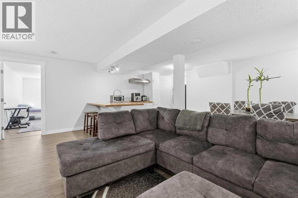 1420 Marlyn Way NE, Calgary, Alberta  T2A 3K1 - Photo 22 - A2312911