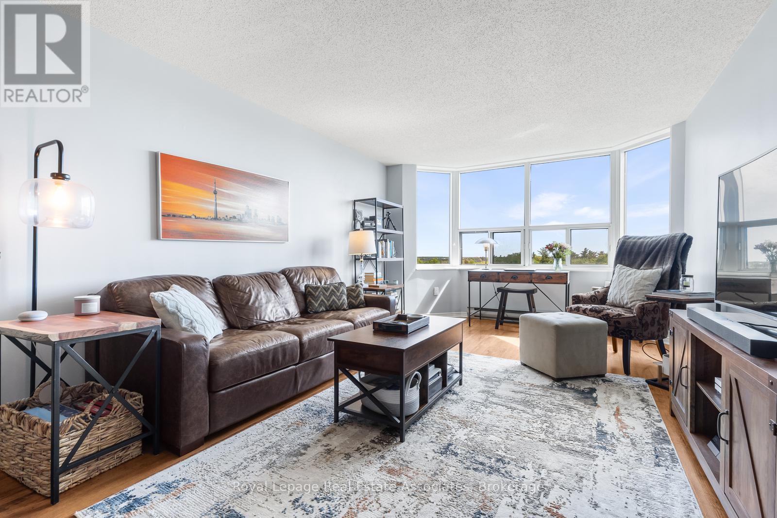 1502 - 55 Green Valley Drive, Kitchener, Ontario  N2P 1Z6 - Photo 5 - X13174324