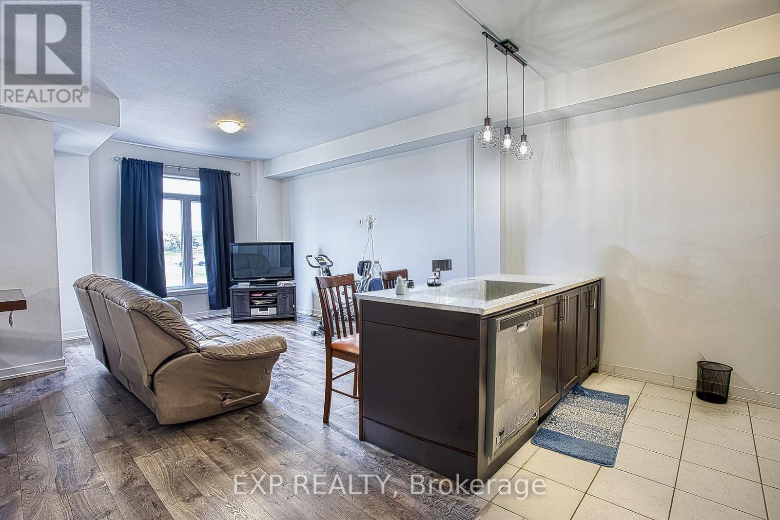 50 - 590 North Service Road, Hamilton, Ontario  L8E 0K5 - Photo 5 - X13174384