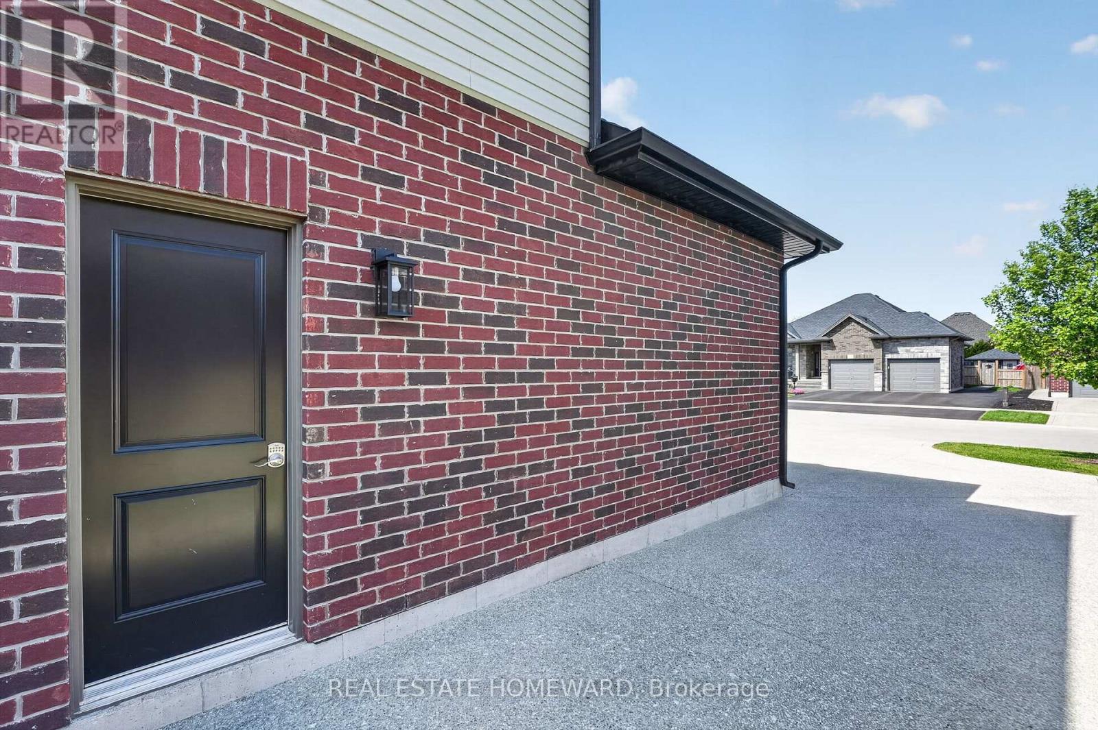 56 Calista Drive, Welland, Ontario  L3C 7G8 - Photo 37 - X13174542