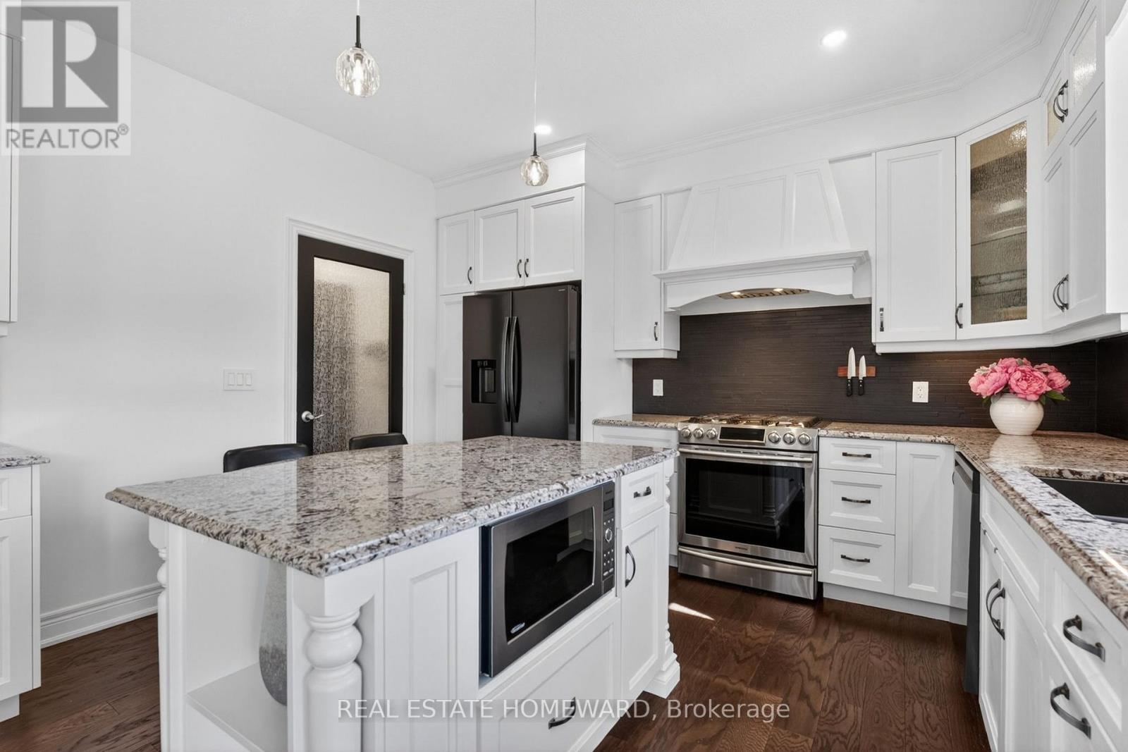 56 Calista Drive, Welland, Ontario  L3C 7G8 - Photo 4 - X13174542