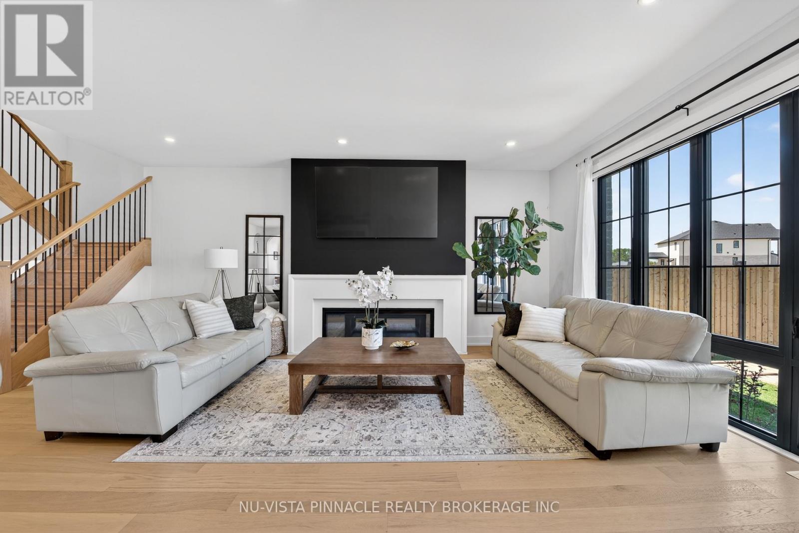 4119 Fallingbrook Road, London South, Ontario  N6P 0H8 - Photo 8 - X13169380