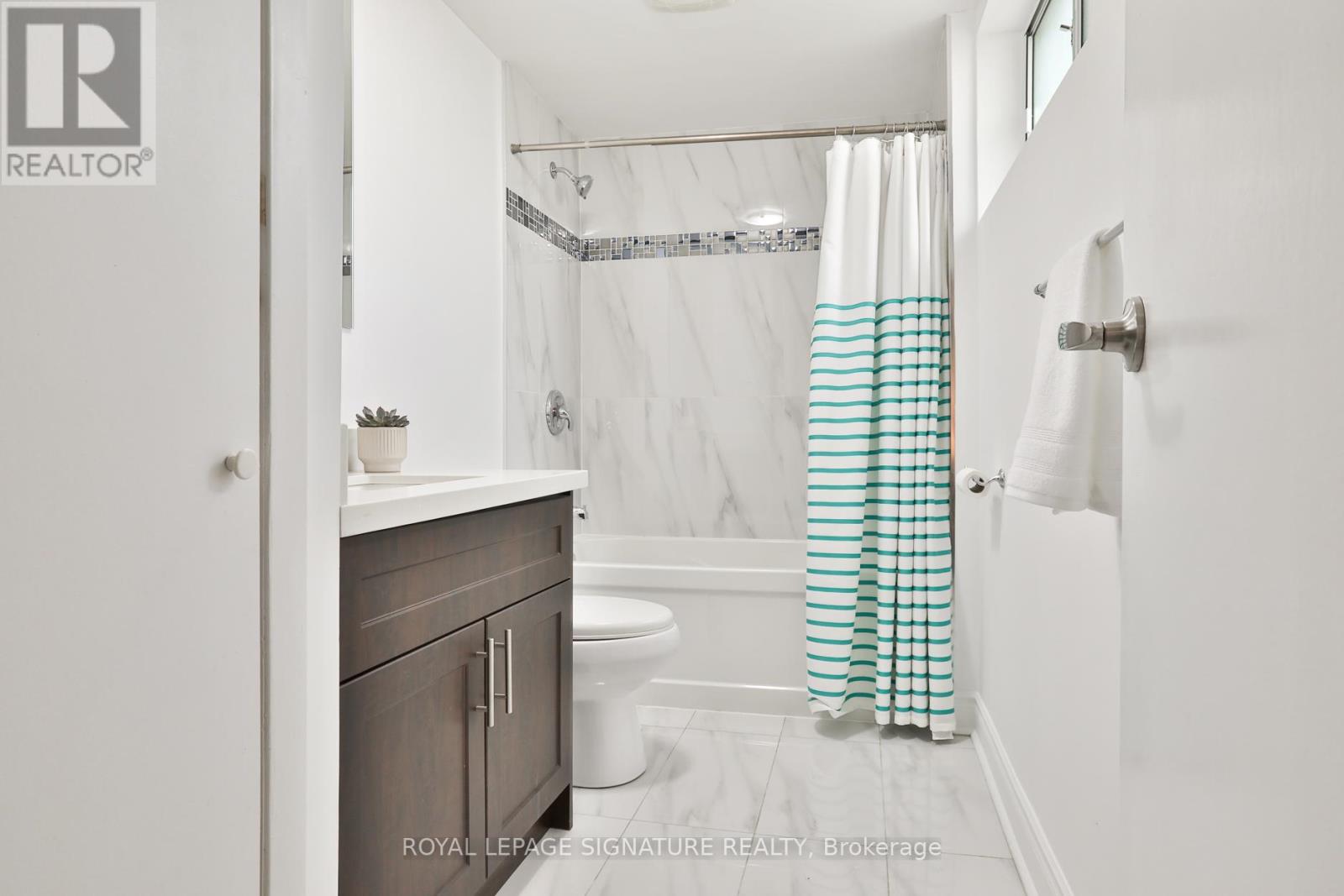 280 Gowan Avenue, Toronto, Ontario  M4J 2K6 - Photo 26 - E13117334