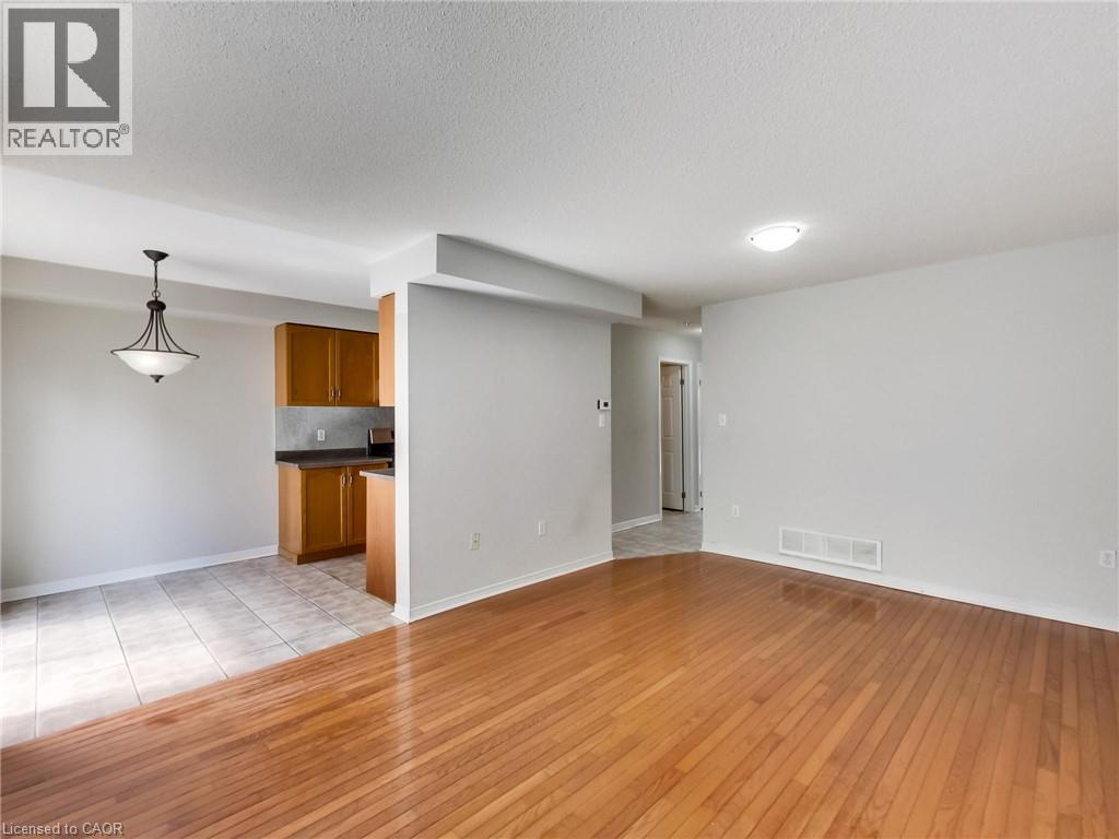 104 Frances Avenue Unit# 10, Stoney Creek, Ontario L8E 5X3 - Photo 11 - 40827694