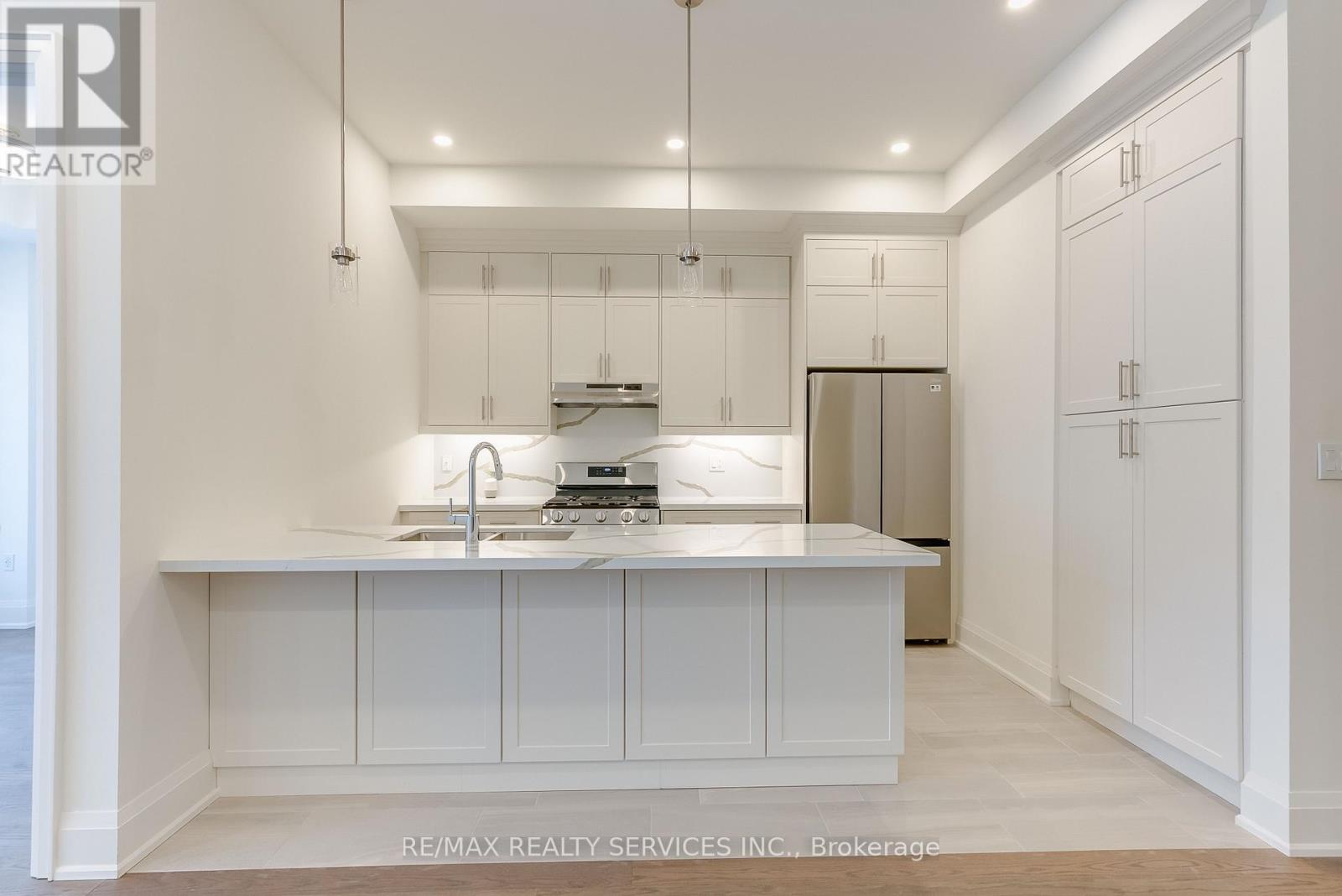 3309 TAHA GARDENS, Oakville, Ontario