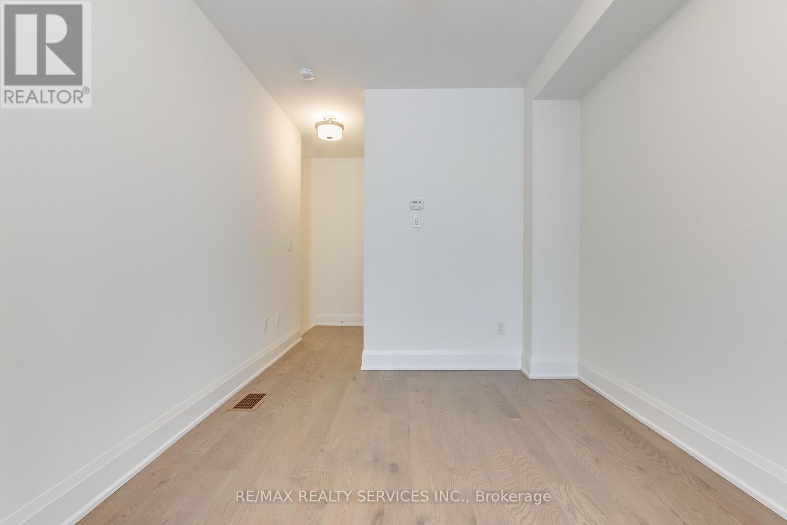 3309 Taha Gardens, Oakville, Ontario  L6M 5R9 - Photo 5 - W13173786