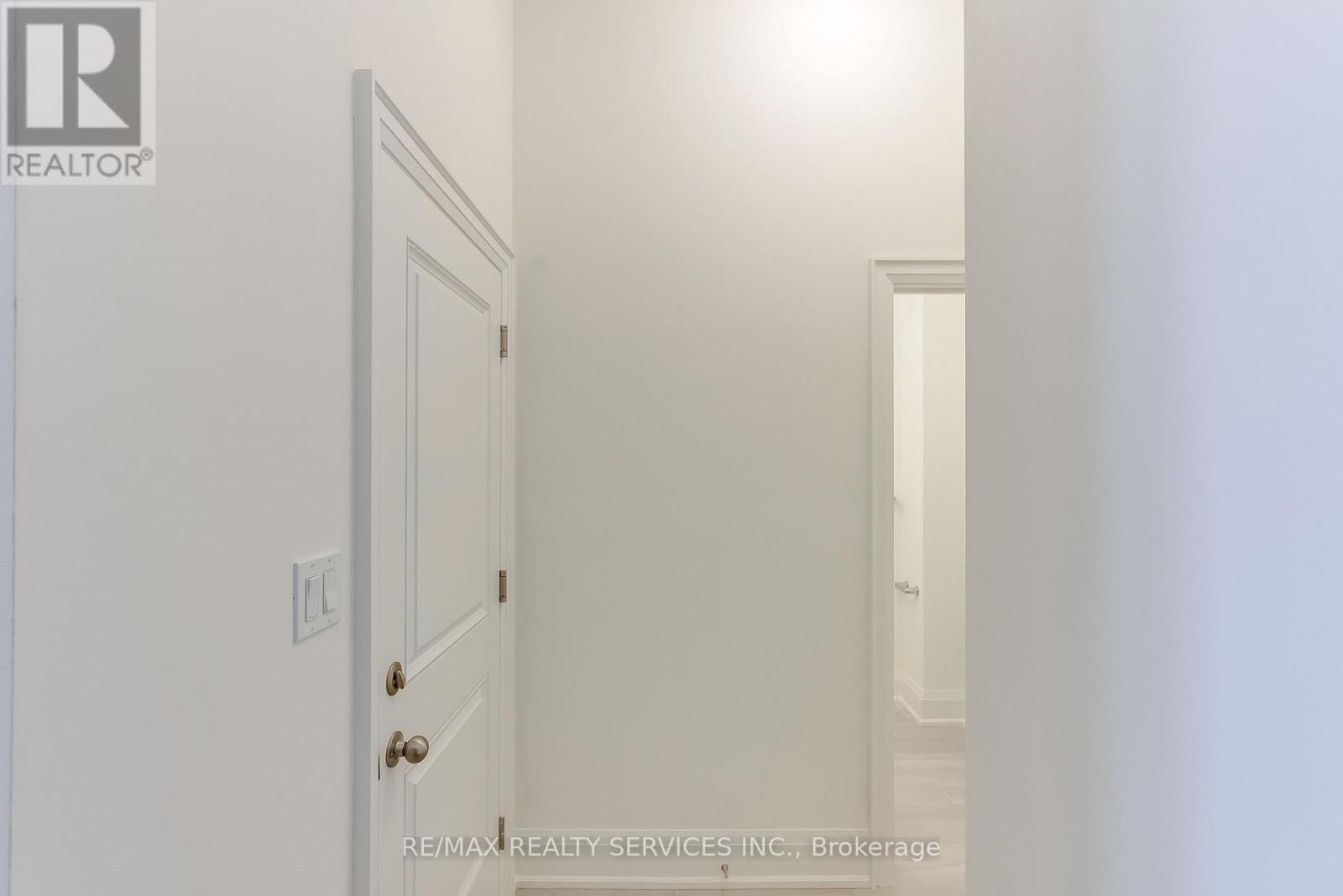 3309 Taha Gardens, Oakville, Ontario  L6M 5R9 - Photo 6 - W13173786