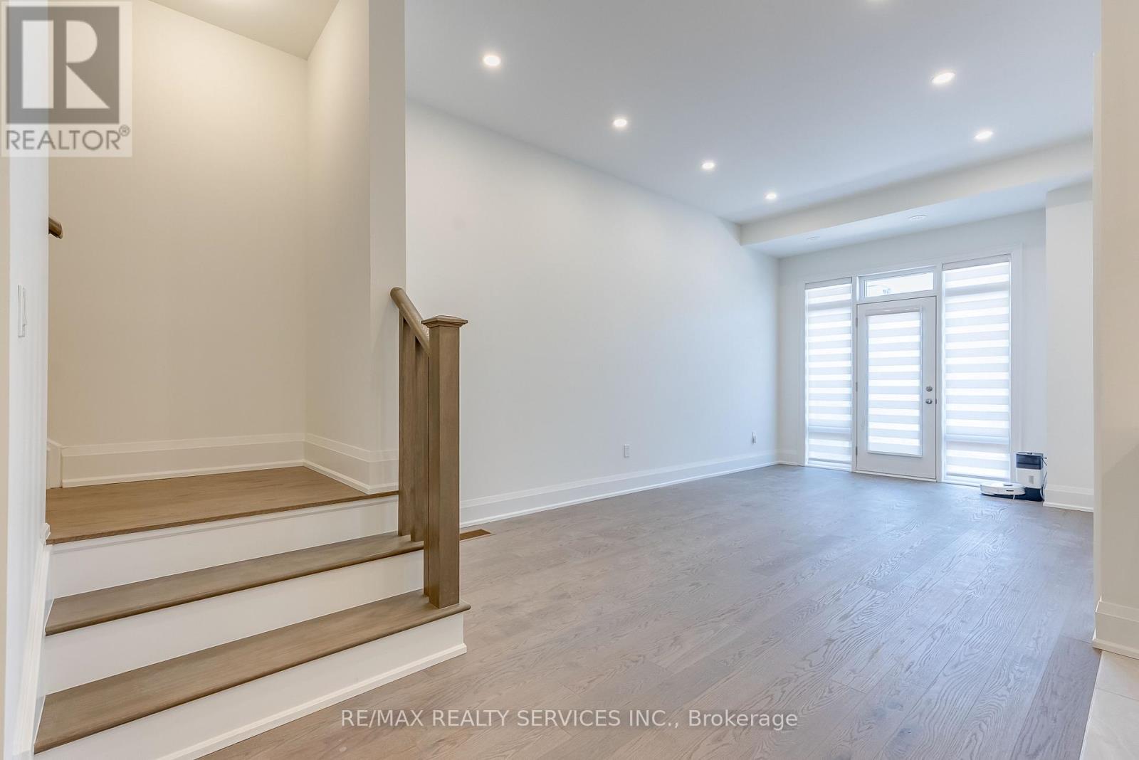 3309 Taha Gardens, Oakville, Ontario  L6M 5R9 - Photo 8 - W13173786