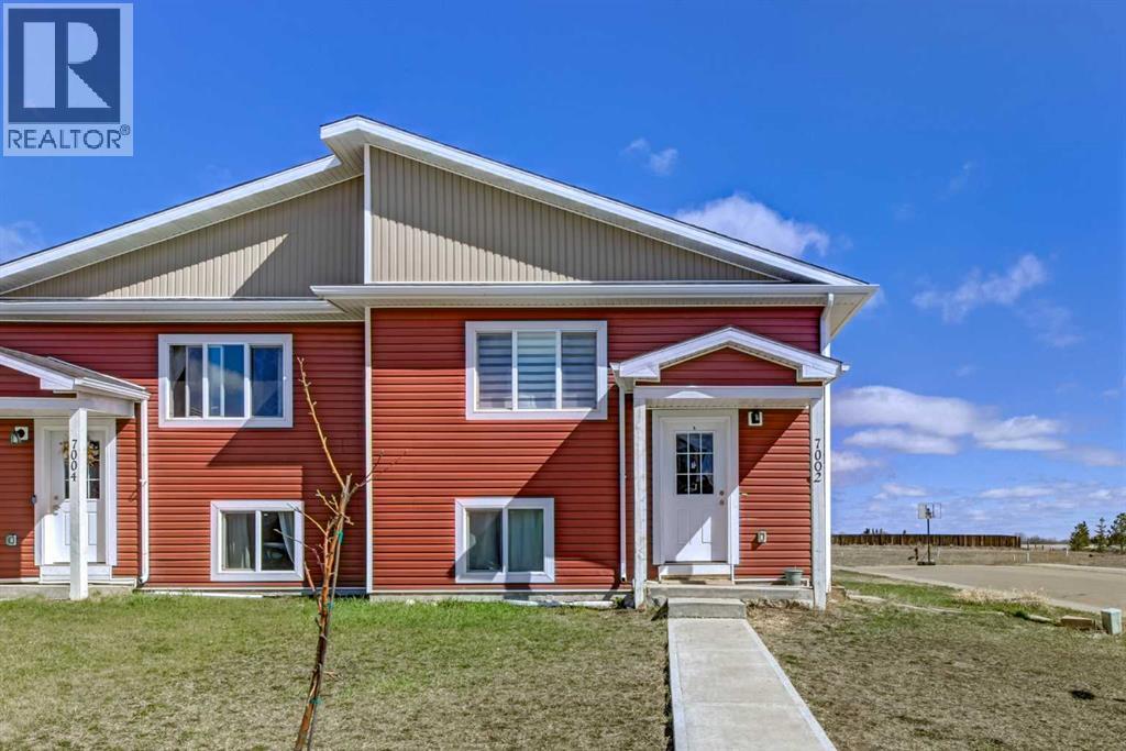 7002 50 Avenue, Camrose, Alberta  T4V 5G1 - Photo 1 - A2314443