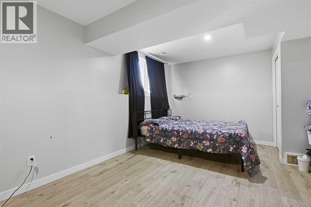 7002 50 Avenue, Camrose, Alberta  T4V 5G1 - Photo 18 - A2314443