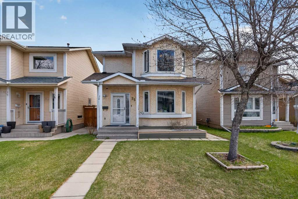 35 Erin Green Place SE, Calgary, Alberta  T2B 3C2 - Photo 1 - A2310457