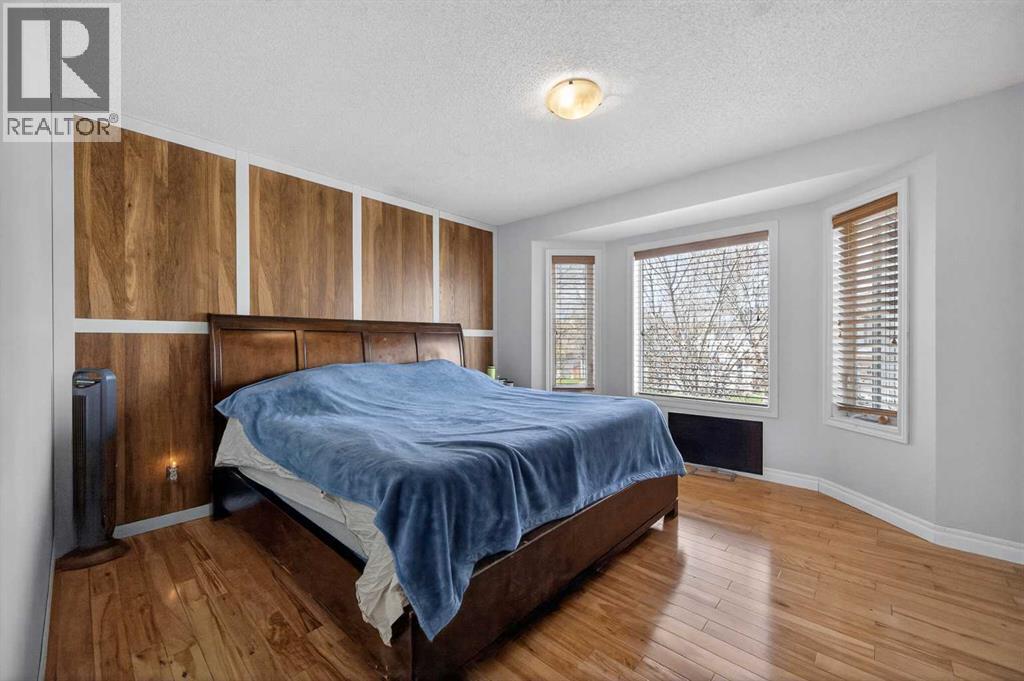 35 Erin Green Place SE, Calgary, Alberta  T2B 3C2 - Photo 16 - A2310457