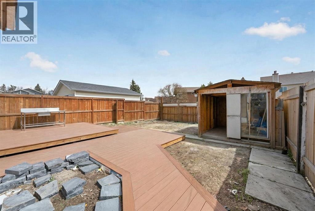 35 Erin Green Place SE, Calgary, Alberta  T2B 3C2 - Photo 33 - A2310457