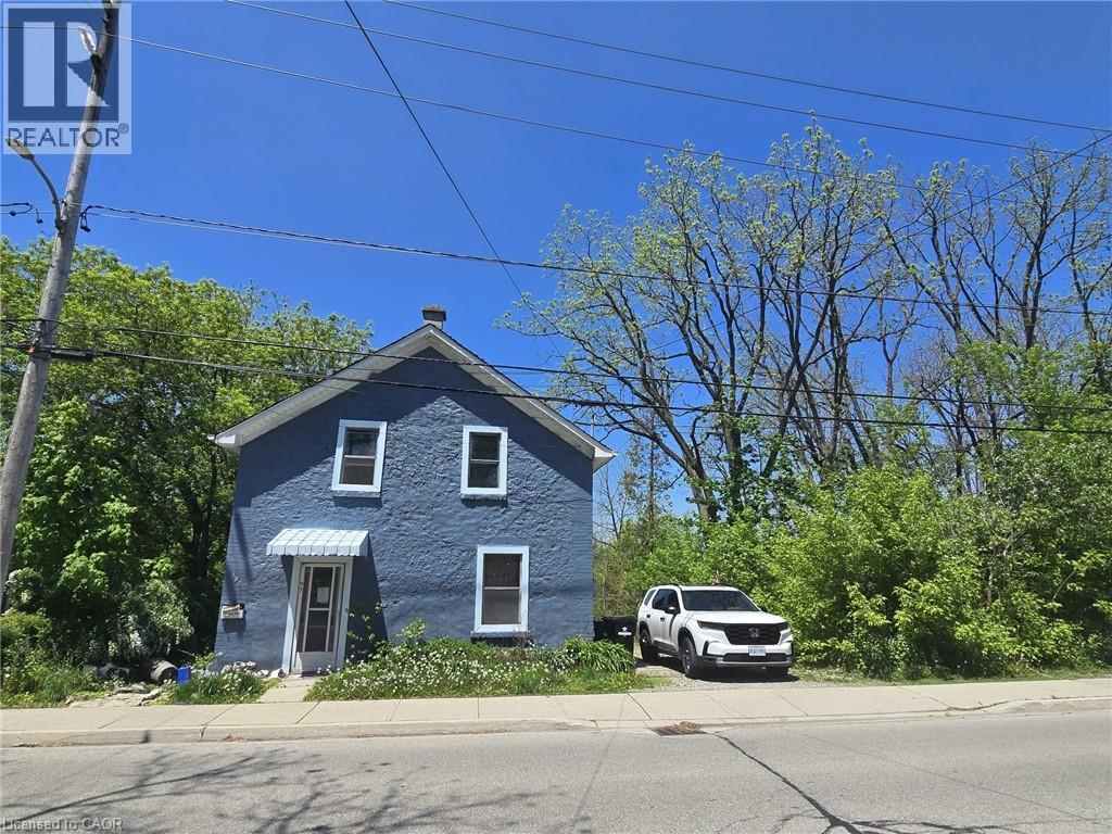 197 E Queen Street E, Cambridge, Ontario  N3C 2B3 - Photo 1 - 40833641