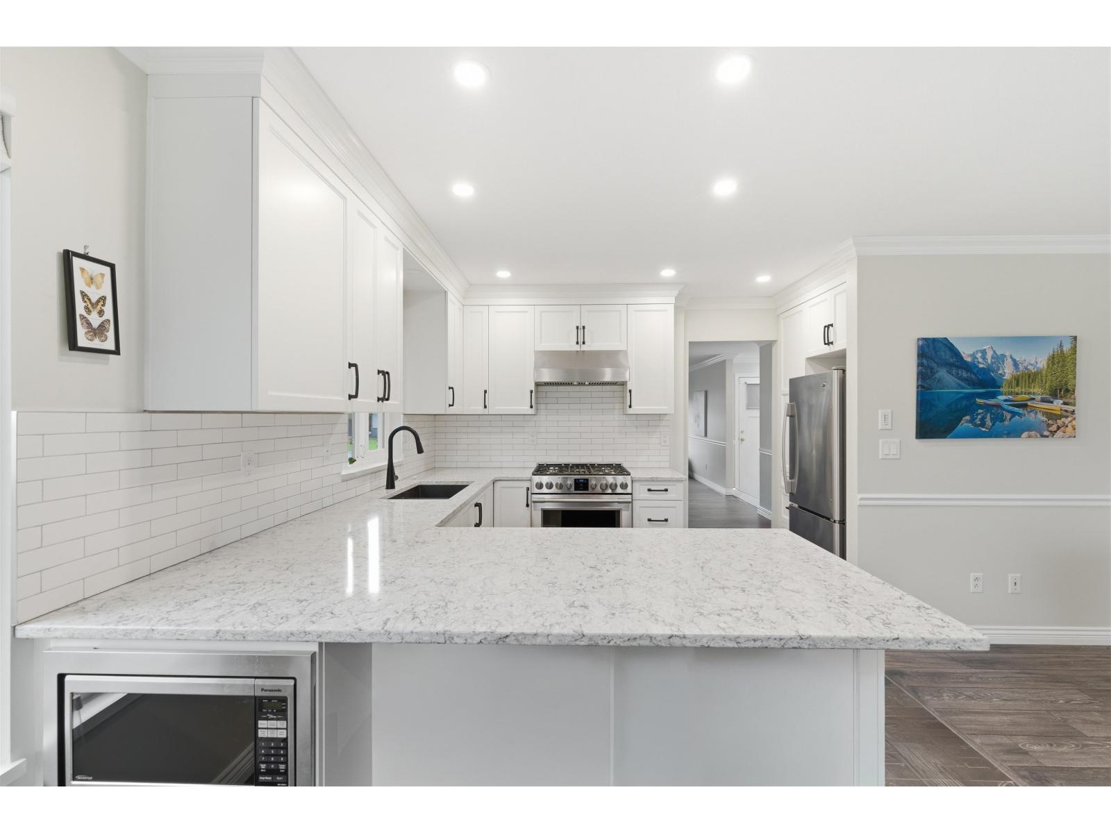 4912 208a Street, Langley, British Columbia  V3A 5T1 - Photo 4 - R3117515