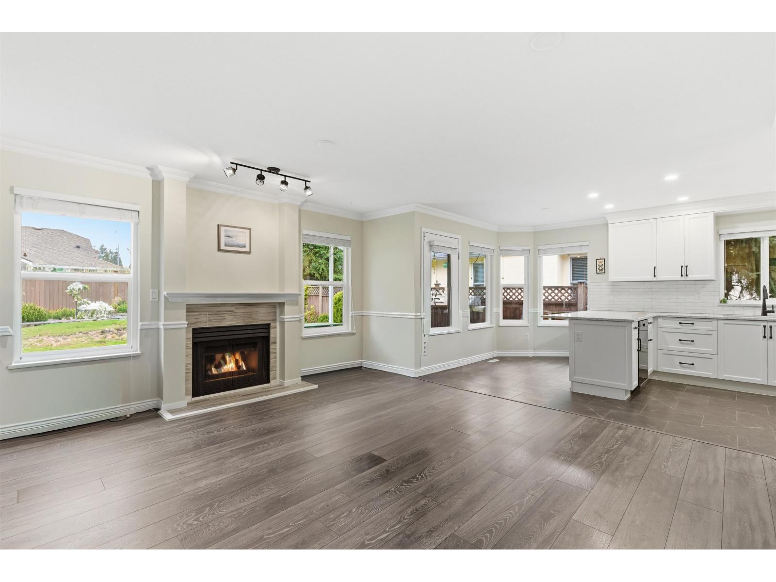 4912 208a Street, Langley, British Columbia  V3A 5T1 - Photo 7 - R3117515
