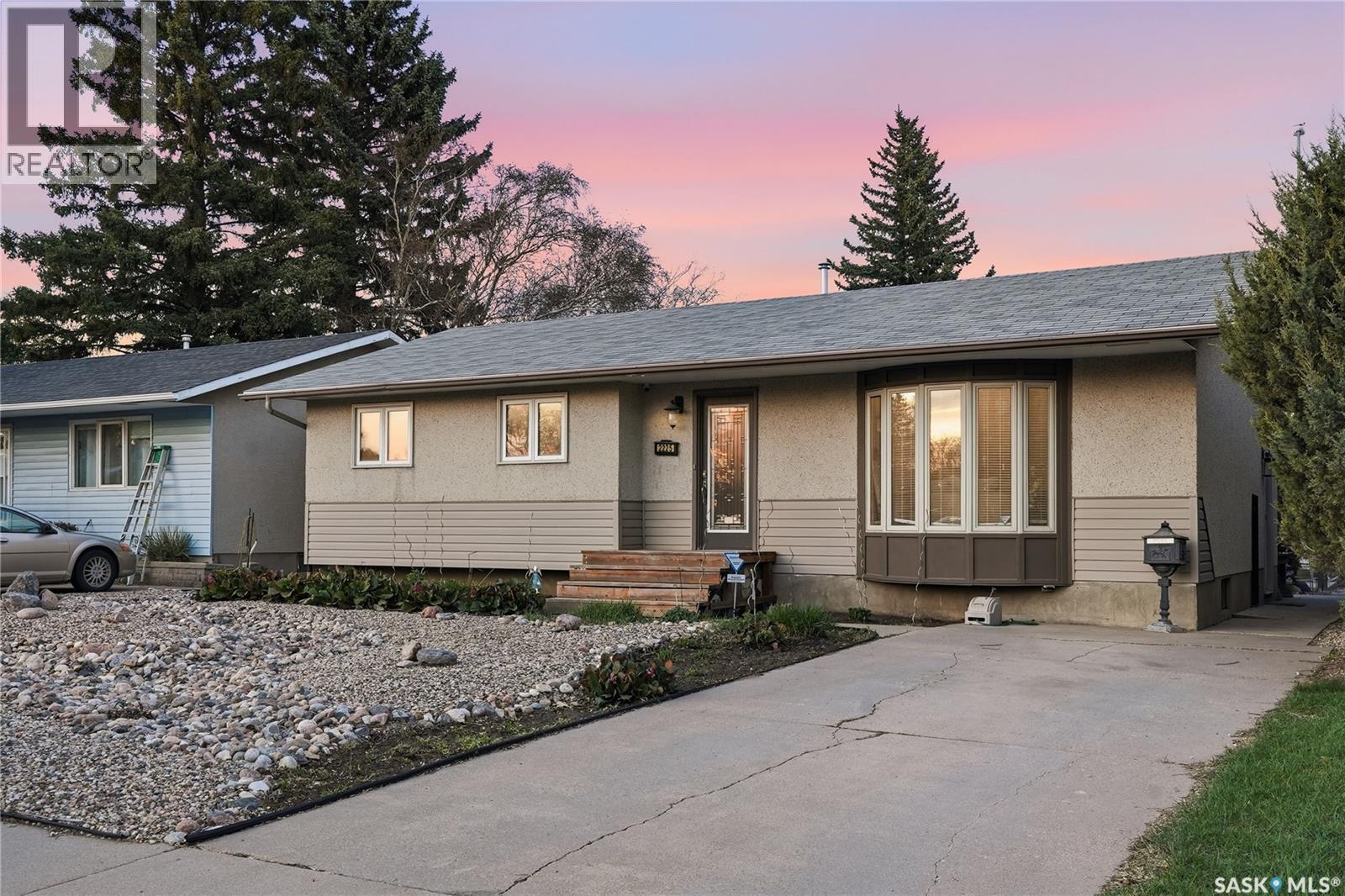 2225 Easthill, saskatoon, Saskatchewan