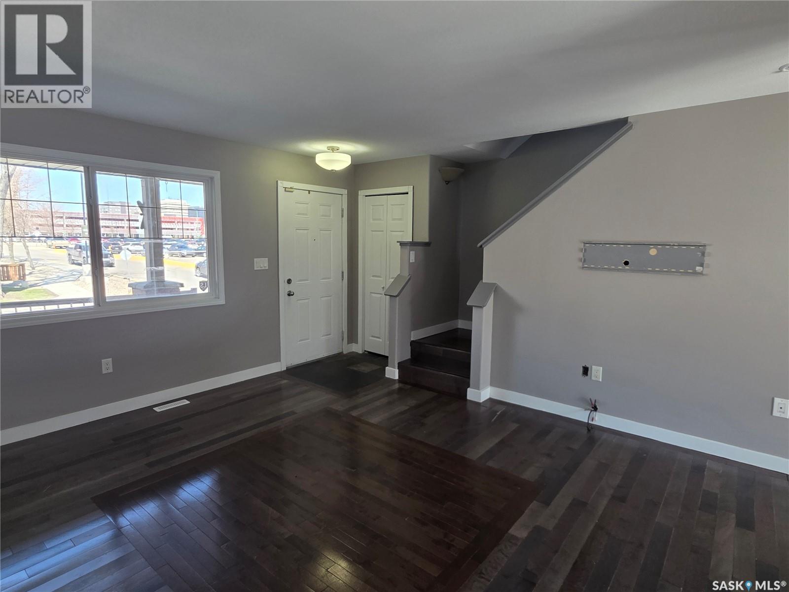 2195 Toronto Street, Regina, Saskatchewan  S4P 0B7 - Photo 4 - SK037101