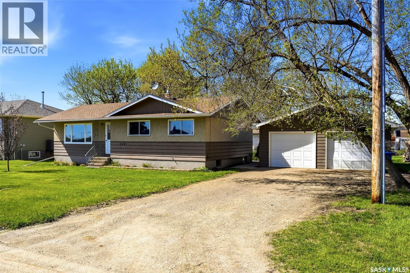 125 Brownlee Avenue, Mclean, Saskatchewan  S0G 3E0 - Photo 3 - SK036955