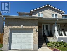 42 CLIFFORD STREET, Loyalist, Ontario
