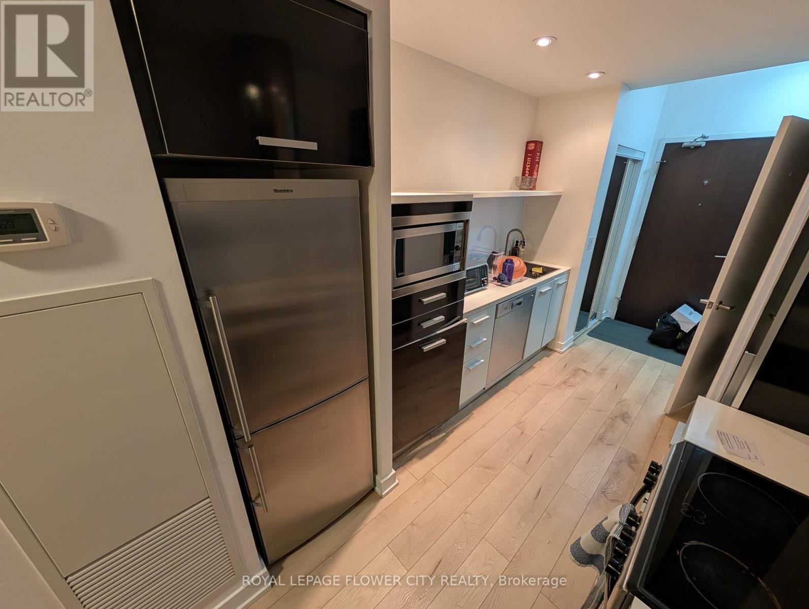 503 - 38 Dan Leckie Way, Toronto, Ontario  M5V 2V6 - Photo 2 - C13172524