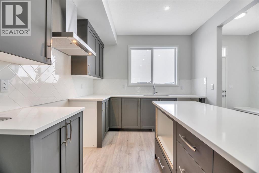 220 Annette Villas NW, Calgary, Alberta  T3R 2K6 - Photo 15 - A2298009