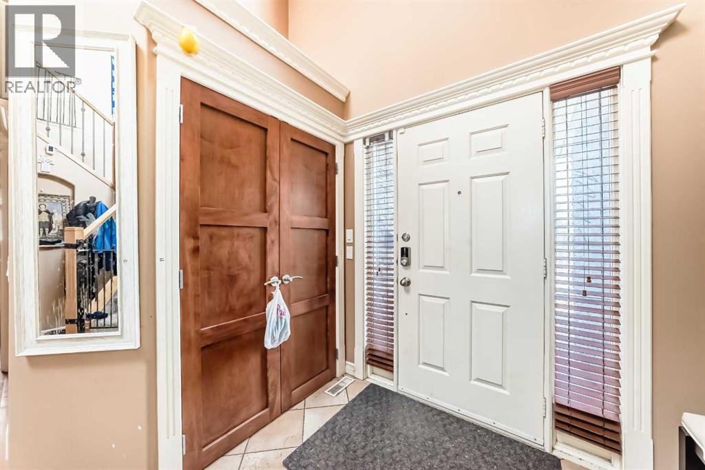 602 Wentworth Place Sw, Calgary, Alberta  T3H 4N8 - Photo 3 - A2307875