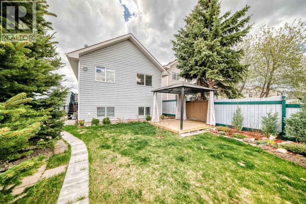 118 Bridleridge Way SW, Calgary, Alberta  T2Y 4K8 - Photo 38 - A2309870