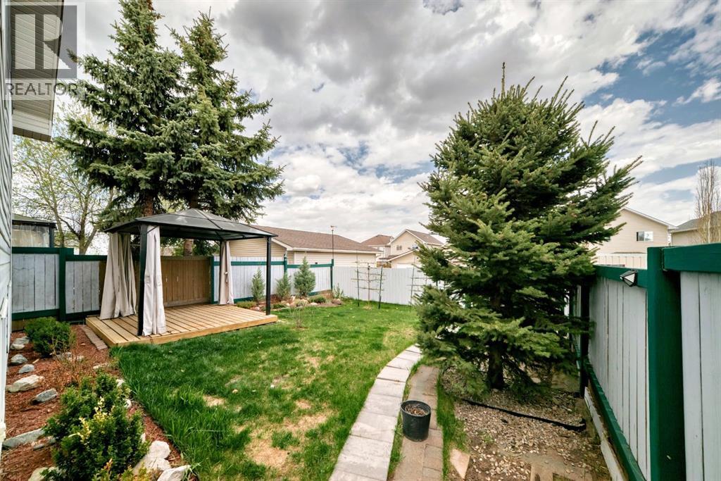 118 Bridleridge Way SW, Calgary, Alberta  T2Y 4K8 - Photo 35 - A2309870