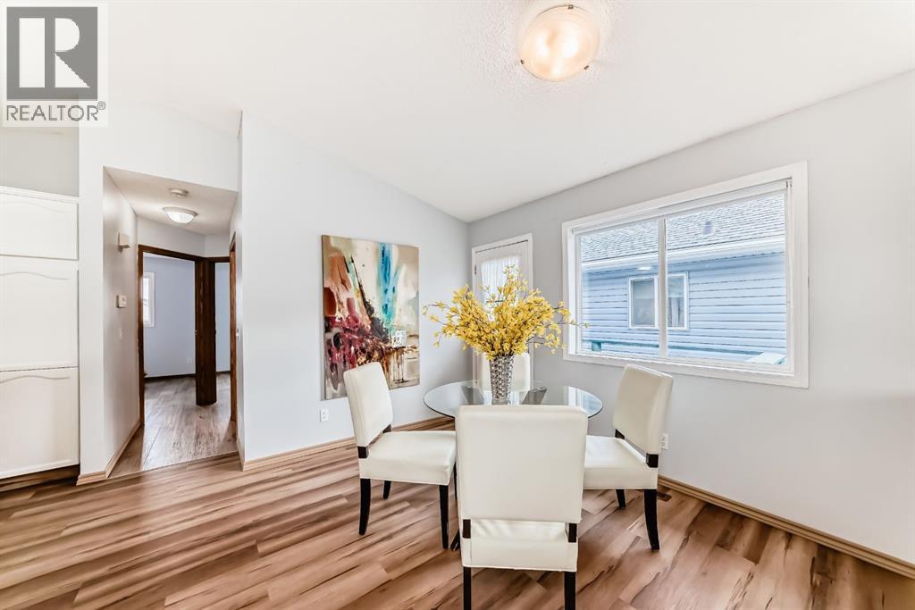 118 Bridleridge Way SW, Calgary, Alberta  T2Y 4K8 - Photo 11 - A2309870