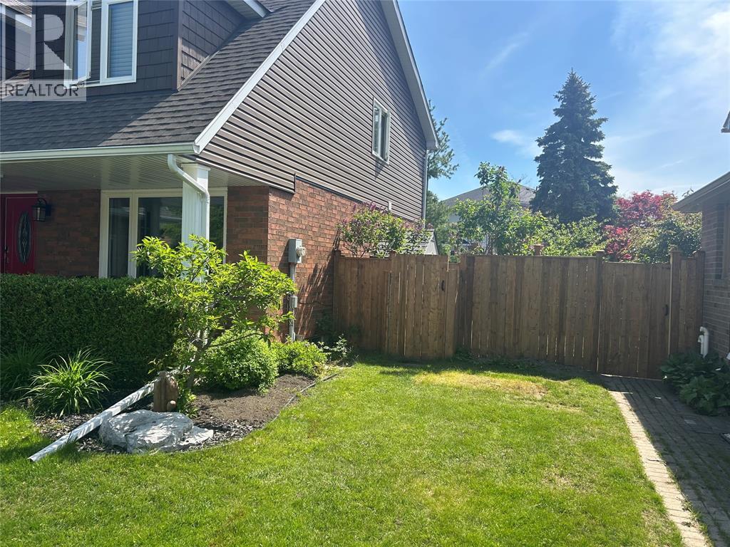 1918 Westgrove Drive, Sarnia, Ontario  N0N 1C0 - Photo 3 - 26009819
