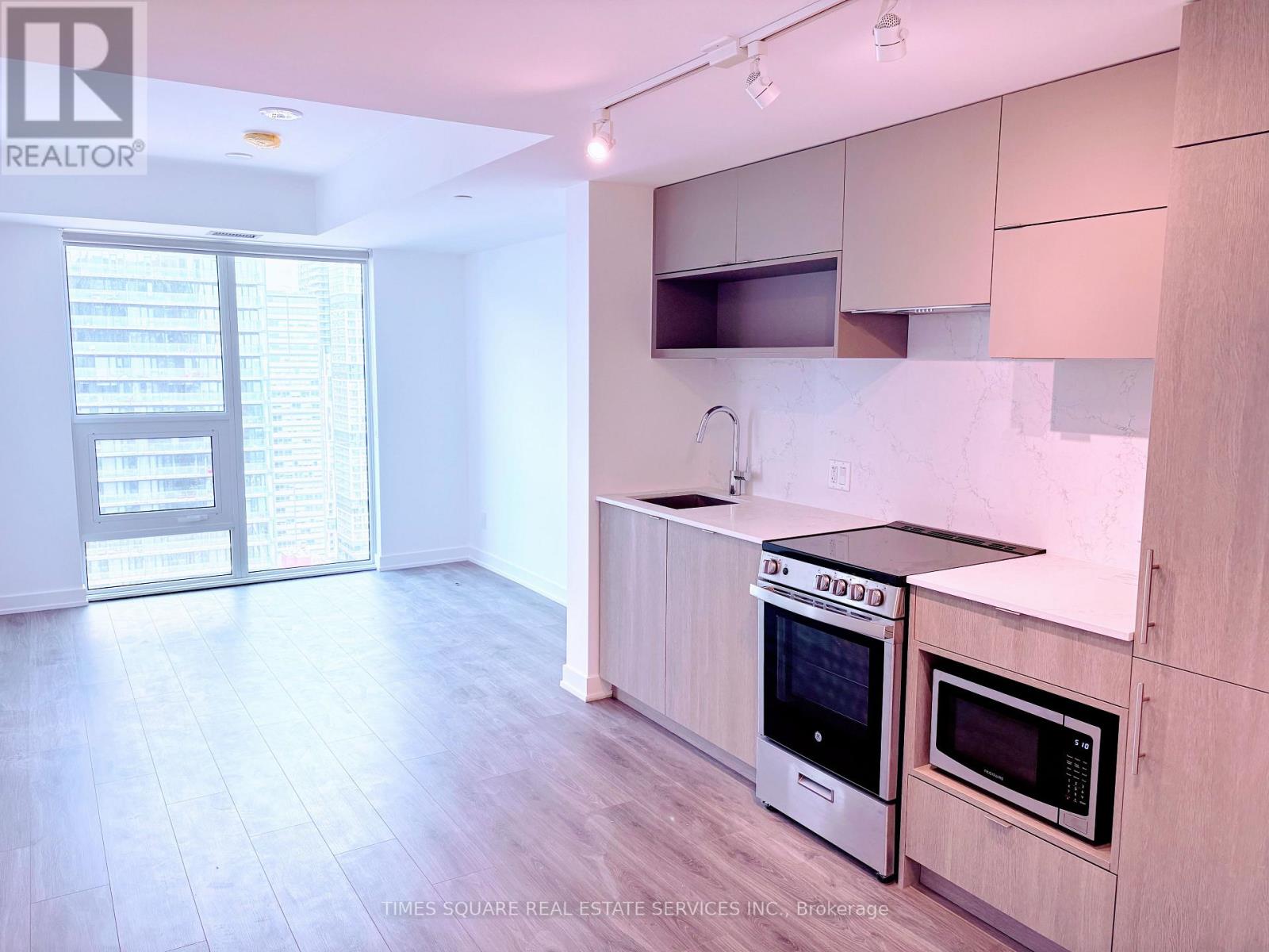 3310 - 100 QUEEN STREET E, Toronto, Ontario