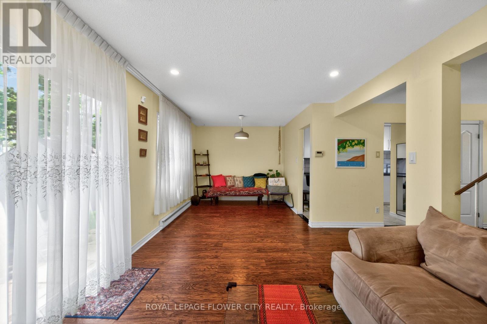 16 Gleneaden Court, Brampton, Ontario  L6S 2J7 - Photo 10 - W13173624