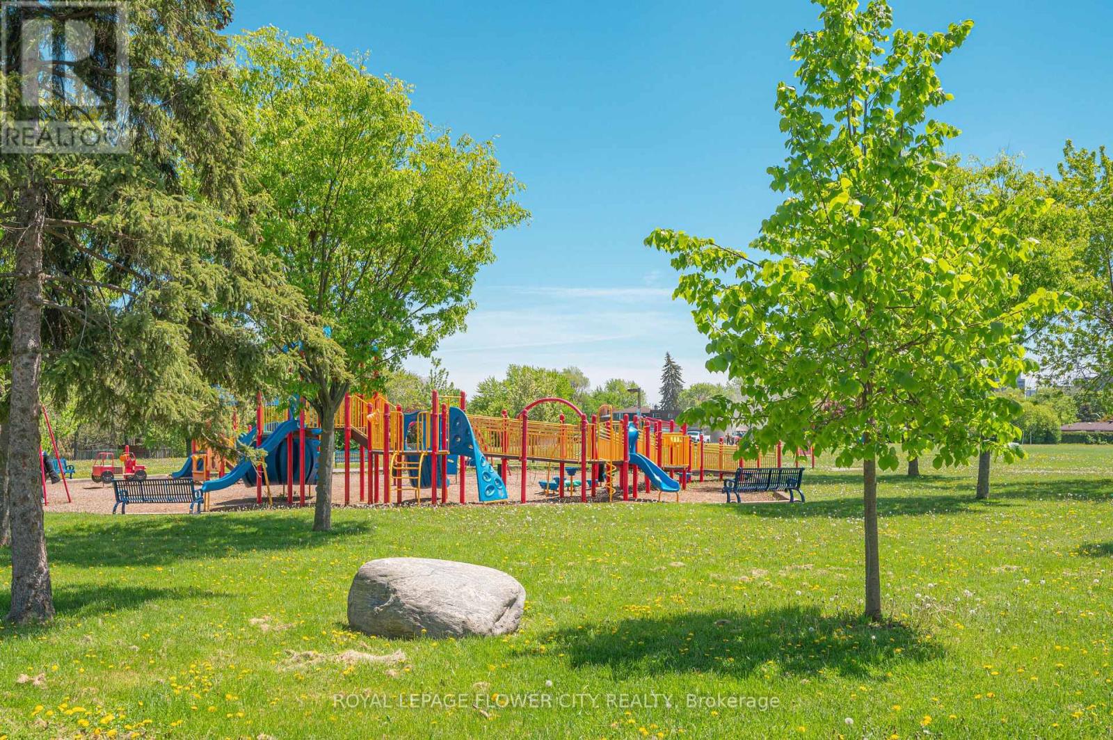 16 Gleneaden Court, Brampton, Ontario  L6S 2J7 - Photo 45 - W13173624
