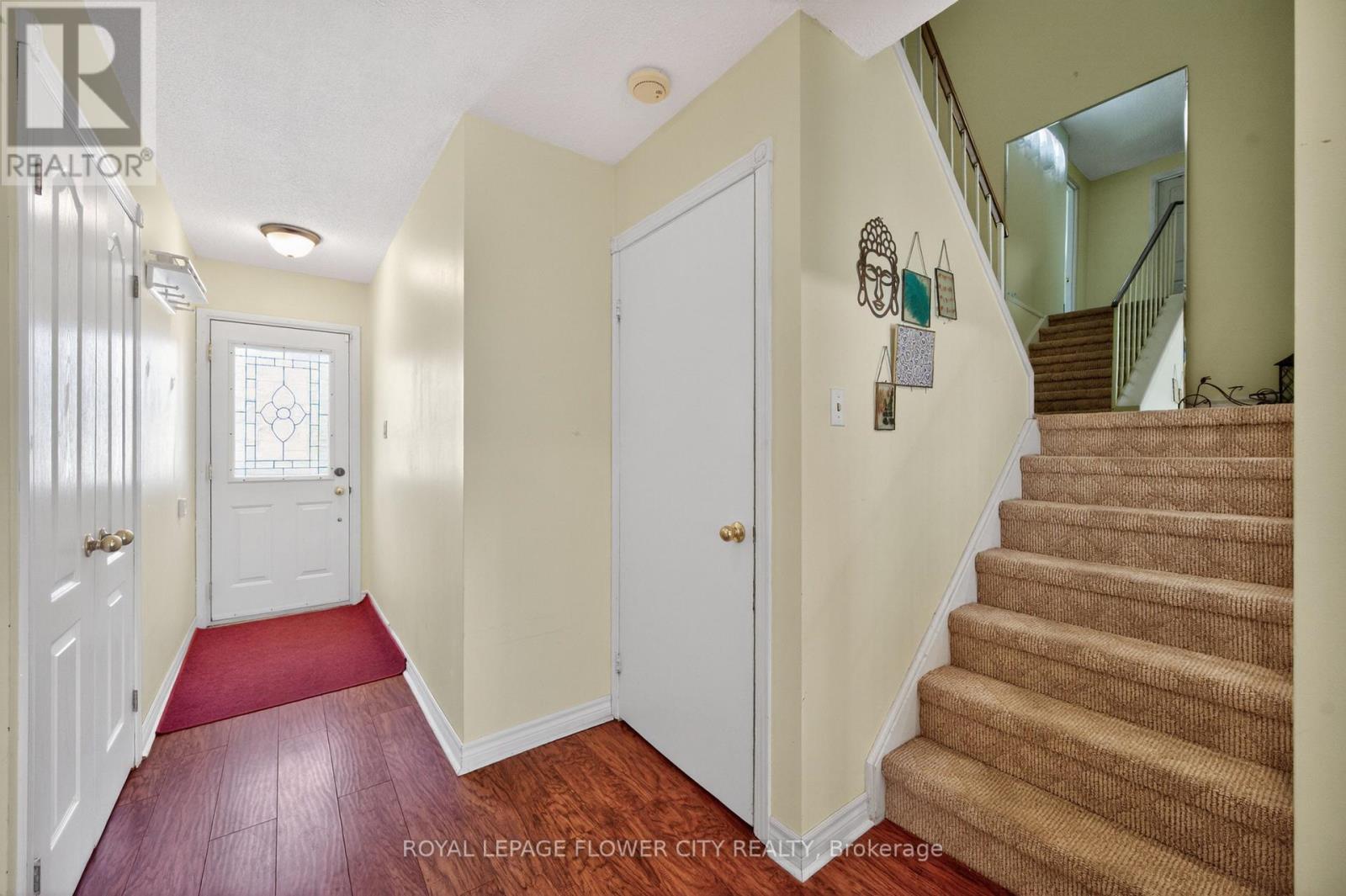 16 Gleneaden Court, Brampton, Ontario  L6S 2J7 - Photo 6 - W13173624