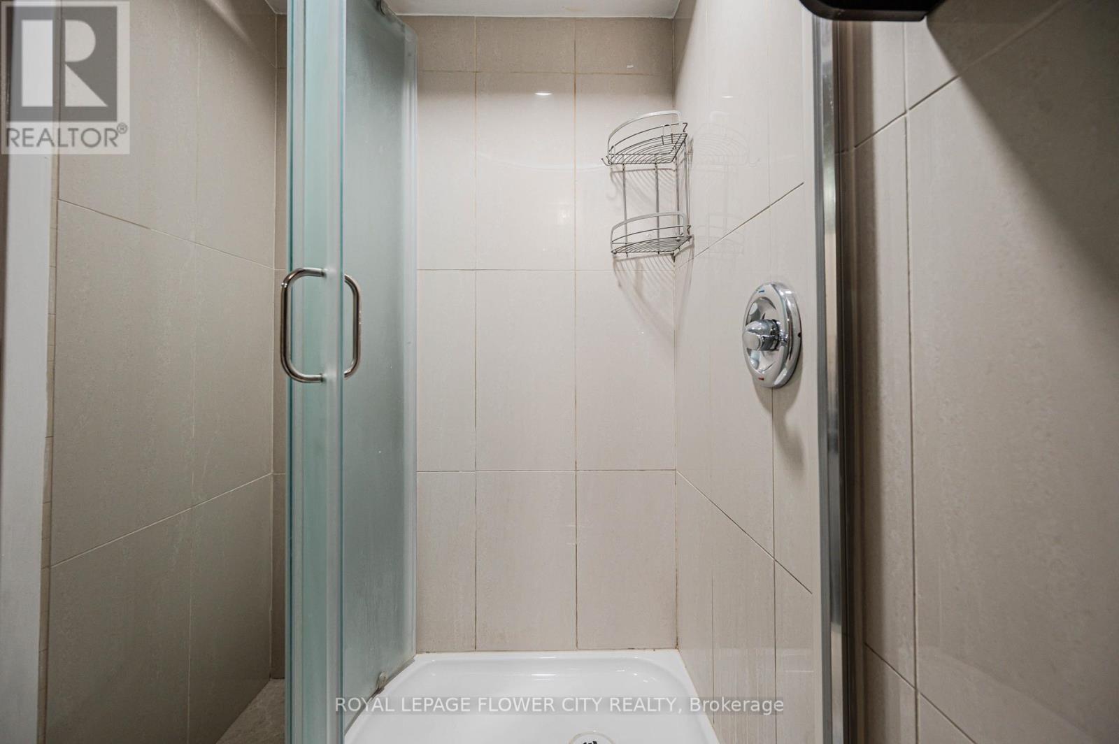 16 Gleneaden Court, Brampton, Ontario  L6S 2J7 - Photo 36 - W13173624