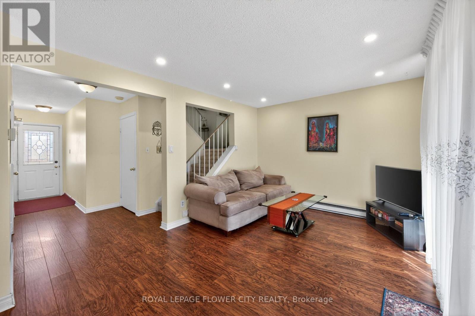 16 Gleneaden Court, Brampton, Ontario  L6S 2J7 - Photo 11 - W13173624