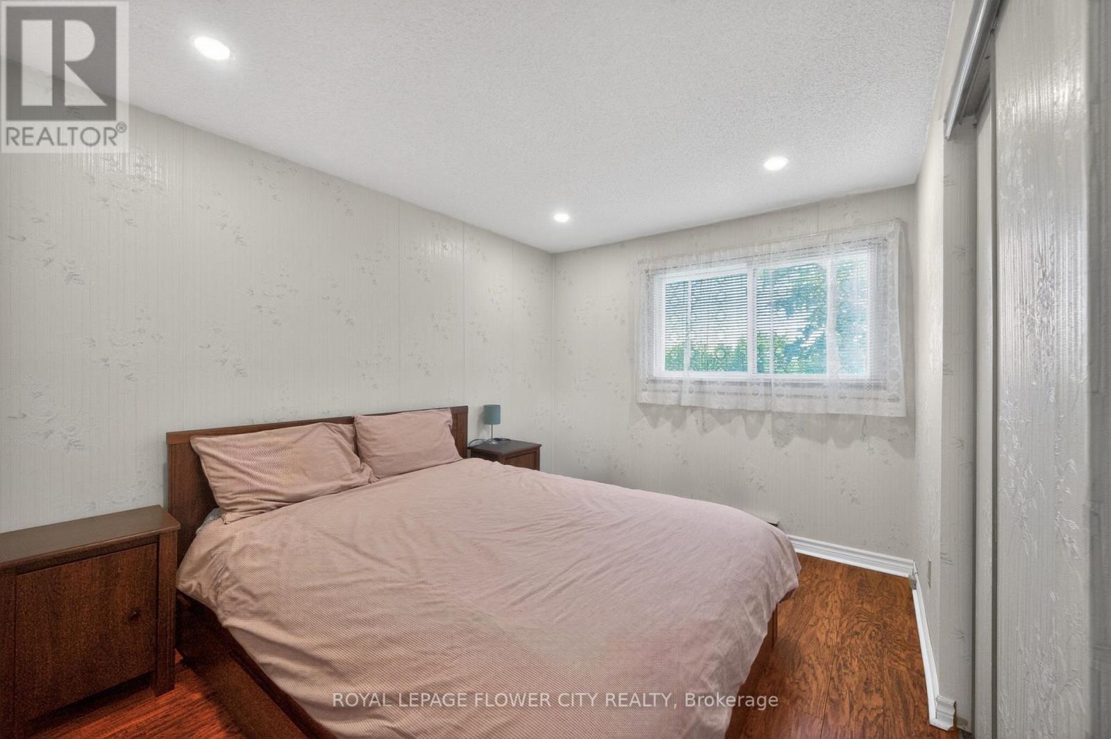 16 Gleneaden Court, Brampton, Ontario  L6S 2J7 - Photo 25 - W13173624