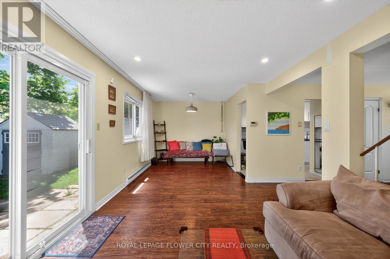 16 Gleneaden Court, Brampton, Ontario  L6S 2J7 - Photo 7 - W13173624