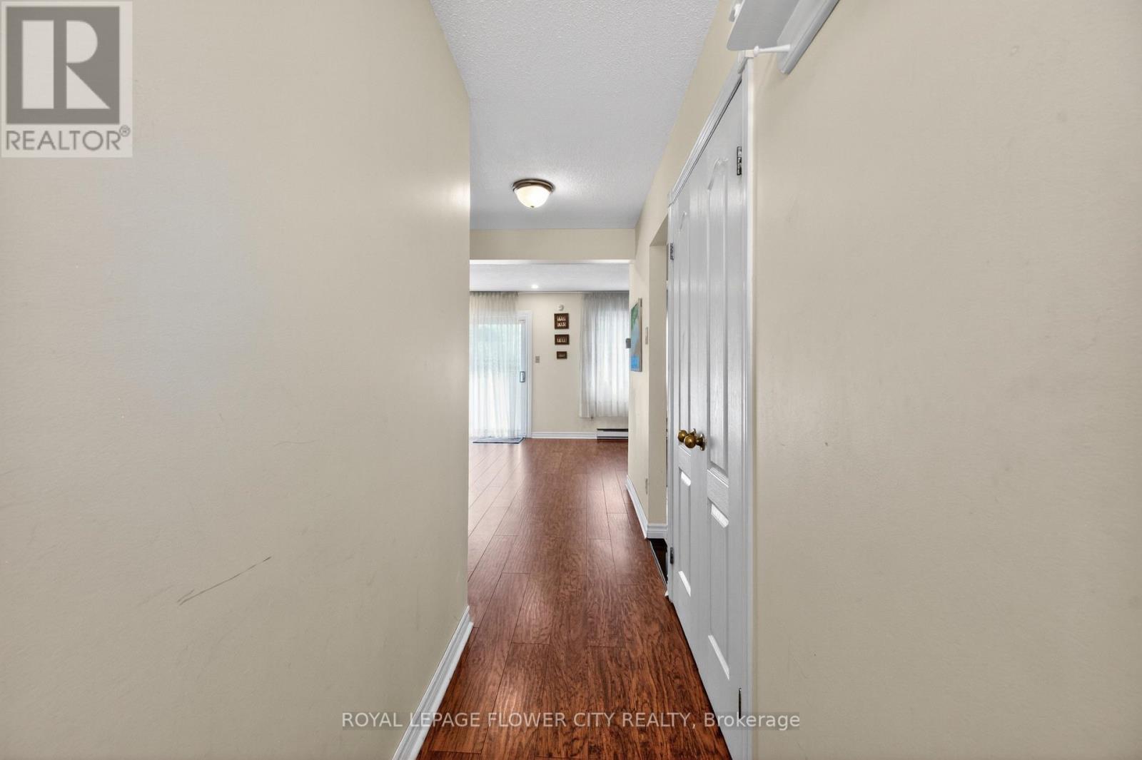 16 Gleneaden Court, Brampton, Ontario  L6S 2J7 - Photo 5 - W13173624