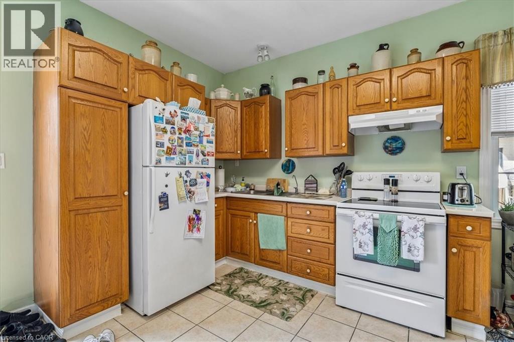 155 1/2 Lake Street Unit# Main, St. Catharines, Ontario  L2R 5Y5 - Photo 18 - 40833674