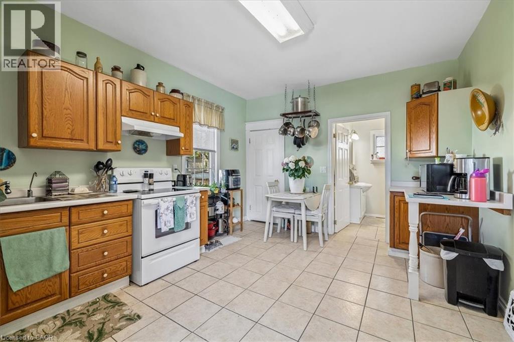 155 1/2 Lake Street Unit# Main, St. Catharines, Ontario  L2R 5Y5 - Photo 20 - 40833674